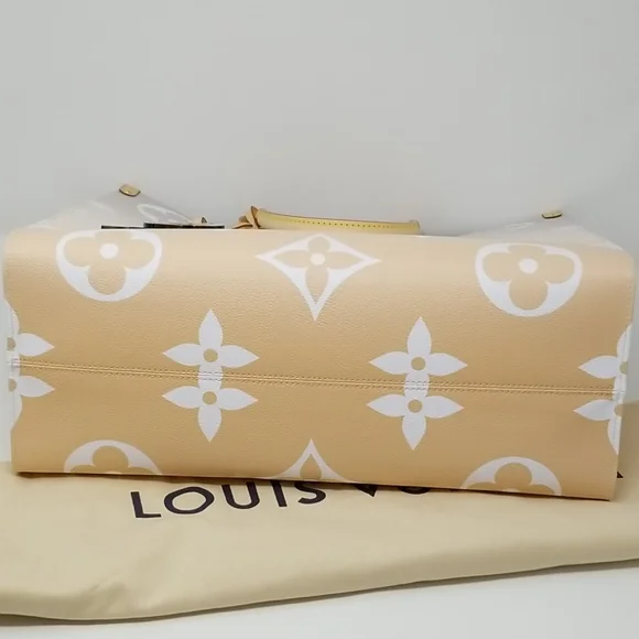 Sold BRAND NEW Louis Vuitton By the Pool Onthego GM - Picture 8 of 9